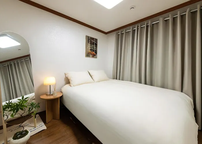 Open Deal! Line 2 And 7 Station Area, Seongsu, Forest, River, Airport Bus 2min ヴィラ