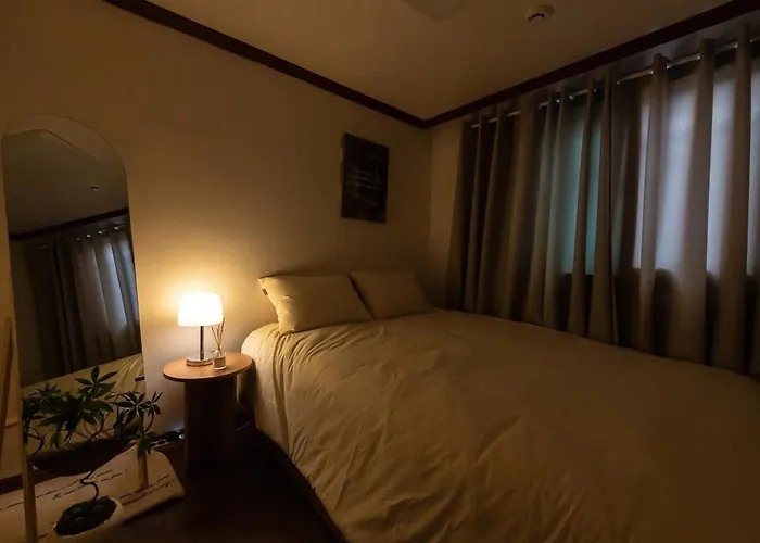 Open Deal! Line 2 And 7 Station Area, Seongsu, Forest, River, Airport Bus 2min ヴィラ *