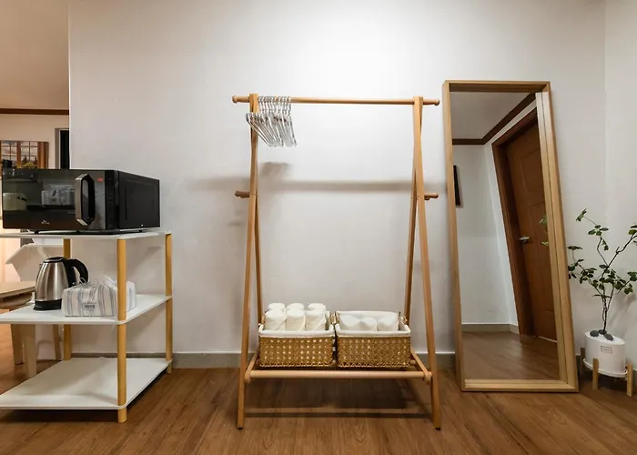 Open Deal! Line 2 And 7 Station Area, Seongsu, Forest, River, Airport Bus 2min